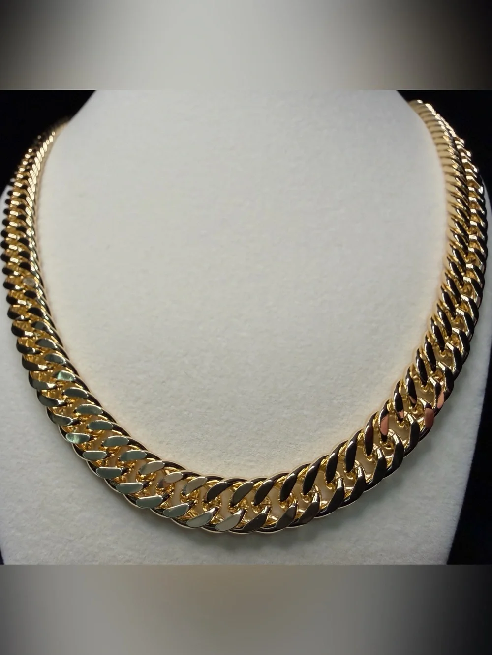 Flat Cuban w/Concave 24in 10MM 14K Gold Premium Finish. Statement Piece